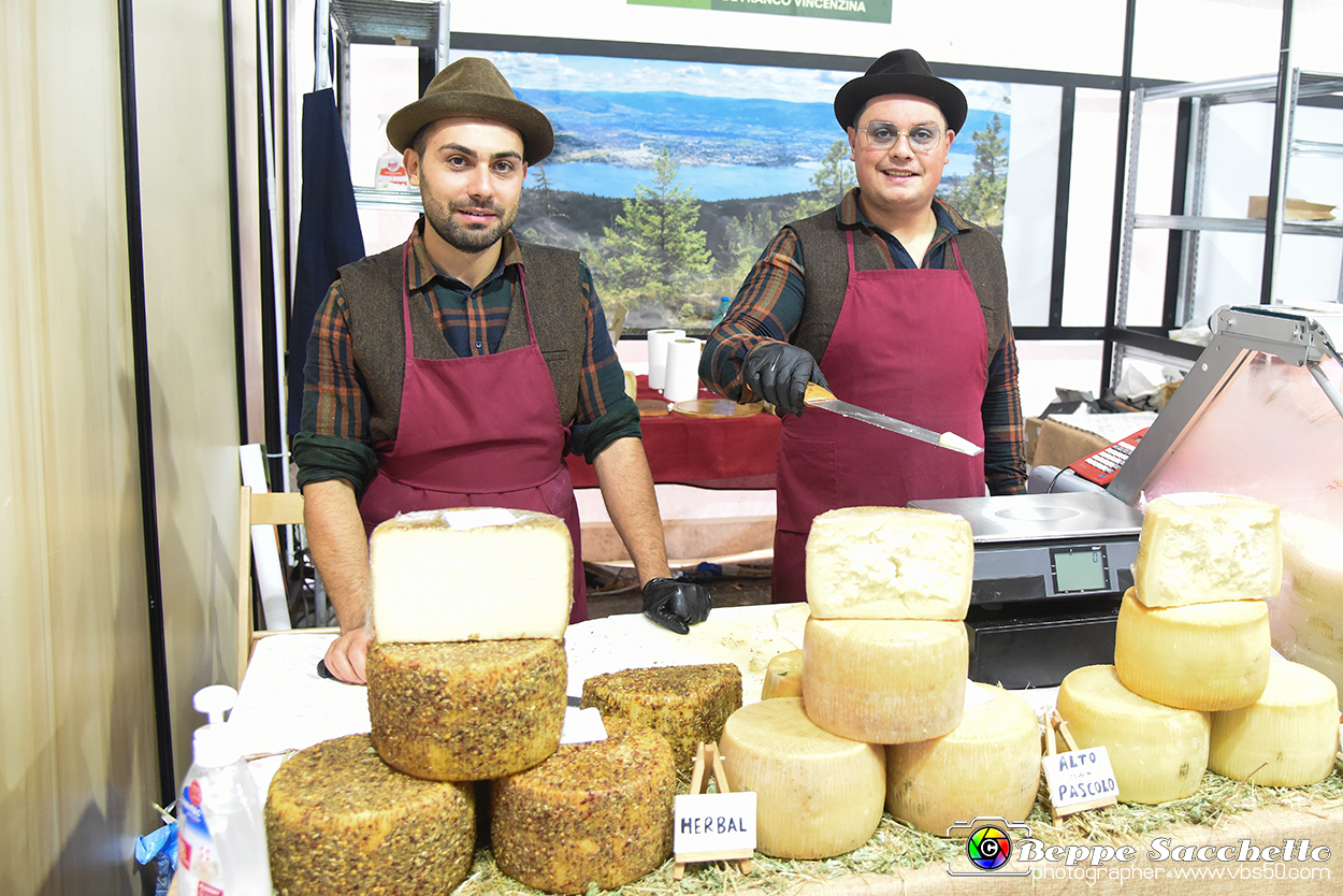 VBS_2821 - Cheese 2023 - Bra.jpg